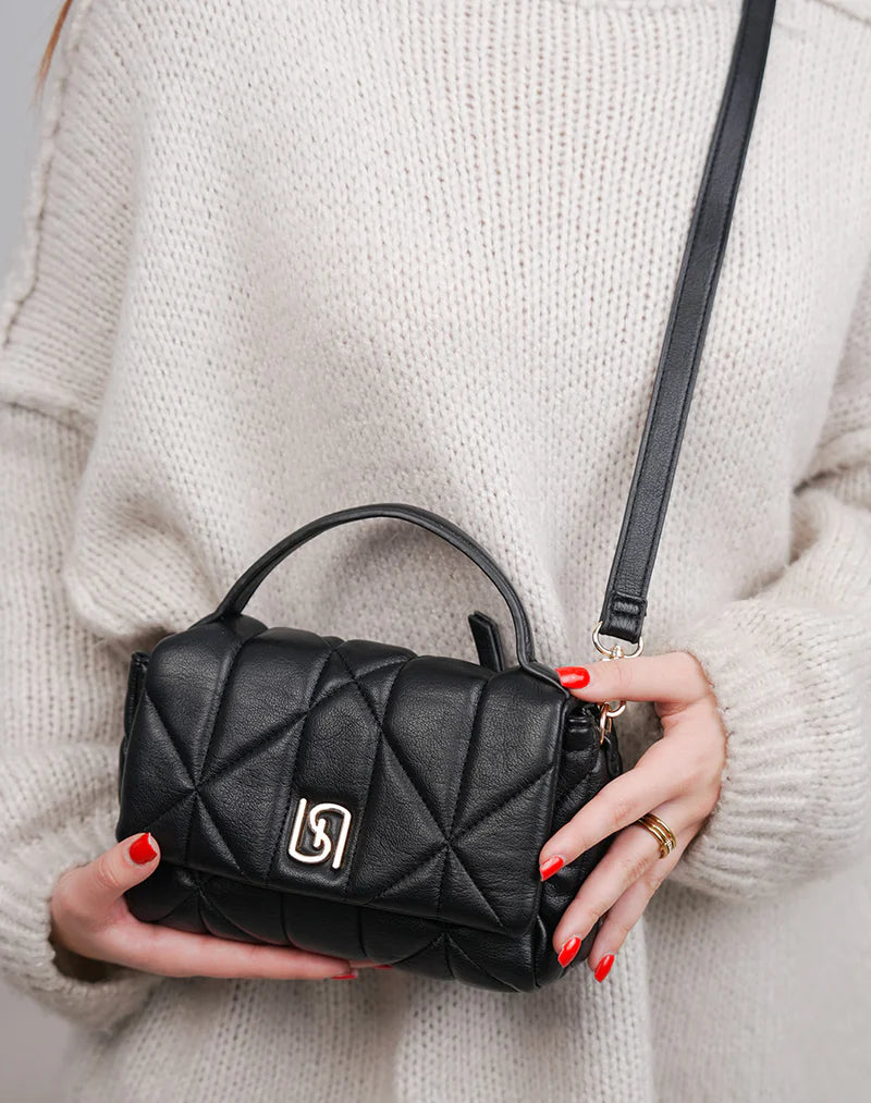 Mini Bolso Acolchado Top Handle con Cierre Metálico