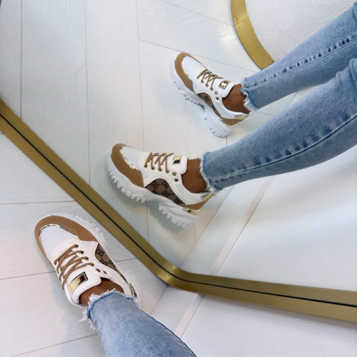 Sneakers Chunky con Panel Monograma