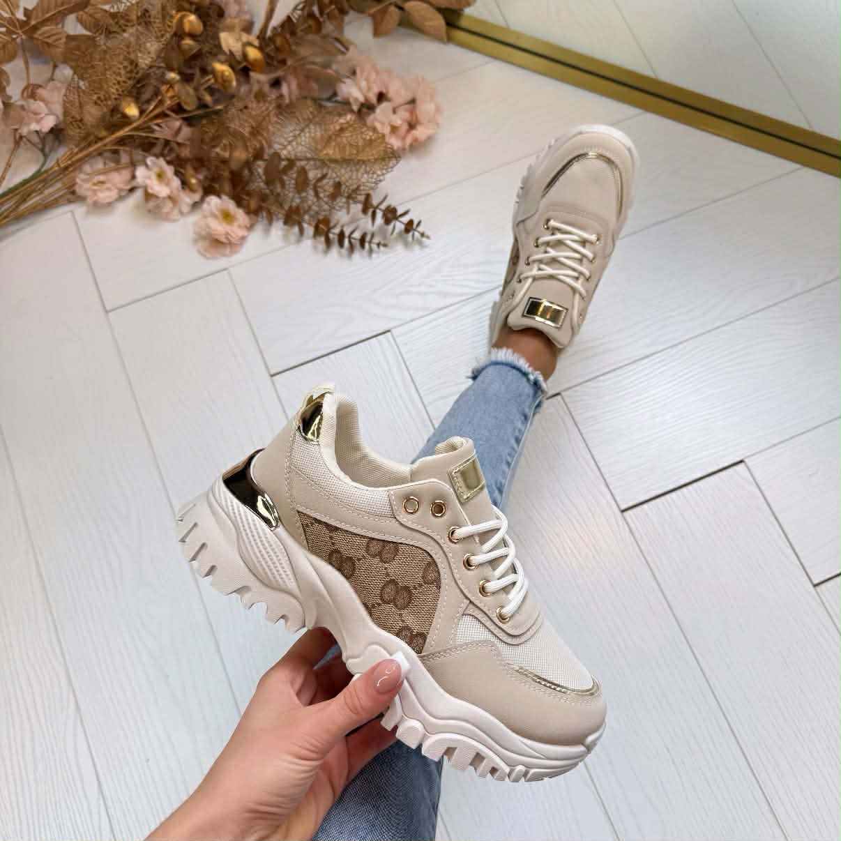 Sneakers Chunky con Panel Monograma