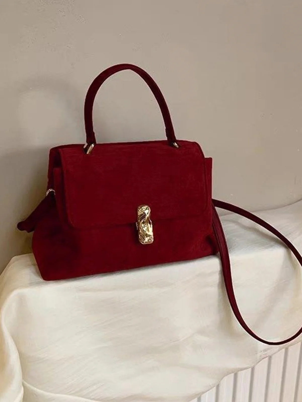 Bolso Top Handle Gamuza Rojo Vino